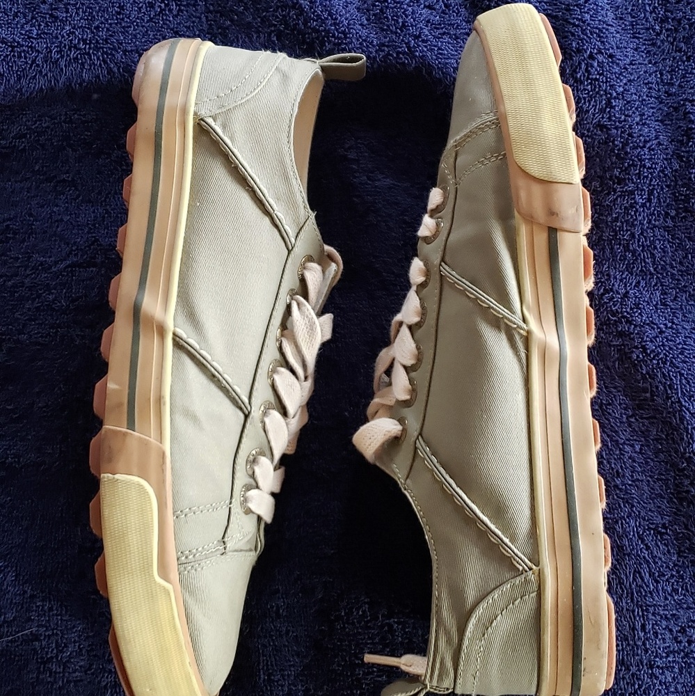 Sneakers - Picture 1 of 3
